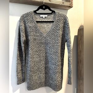 Ellen Tracy Gray Knit Crew Neck Sweater